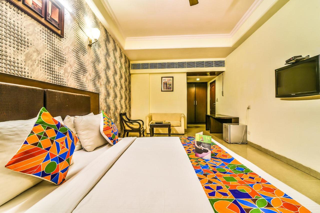Hotel Alpine Tree Nuova Delhi Esterno foto